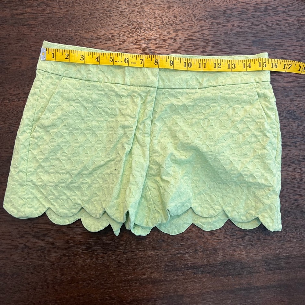 Crown & Ivy Scalloped Shorts